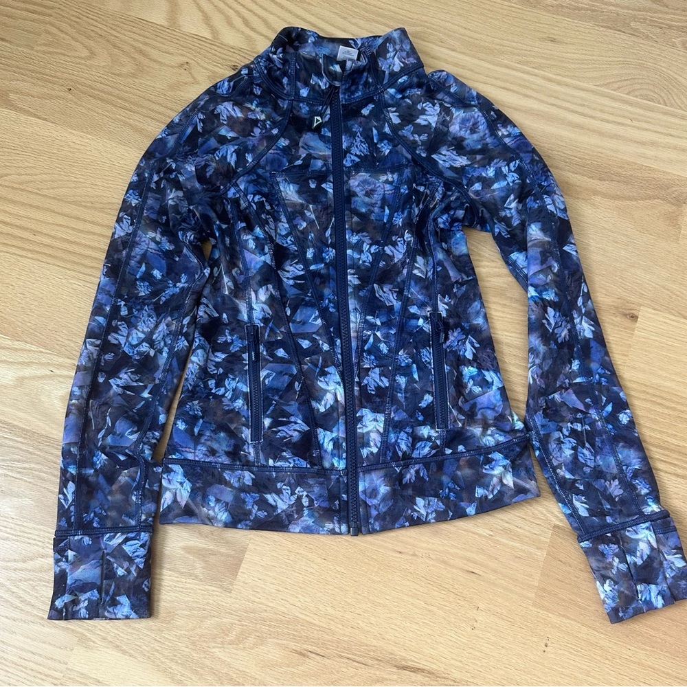 Ivivva track jacket